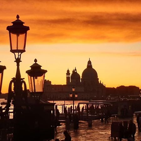 Casa Magnolia Lägenhet Venedig-Lido Exteriör bild